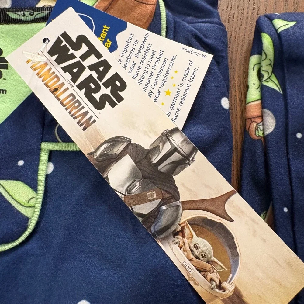 Star Wars snuggle up